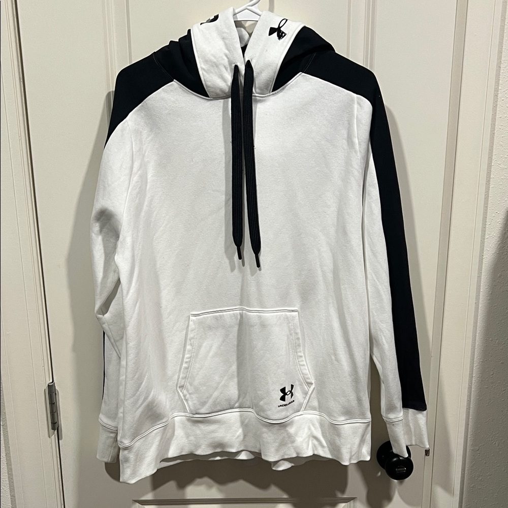 NWOT - Never worn.Under Armour White and Black Women's Hoodie. Washed & Hung up.